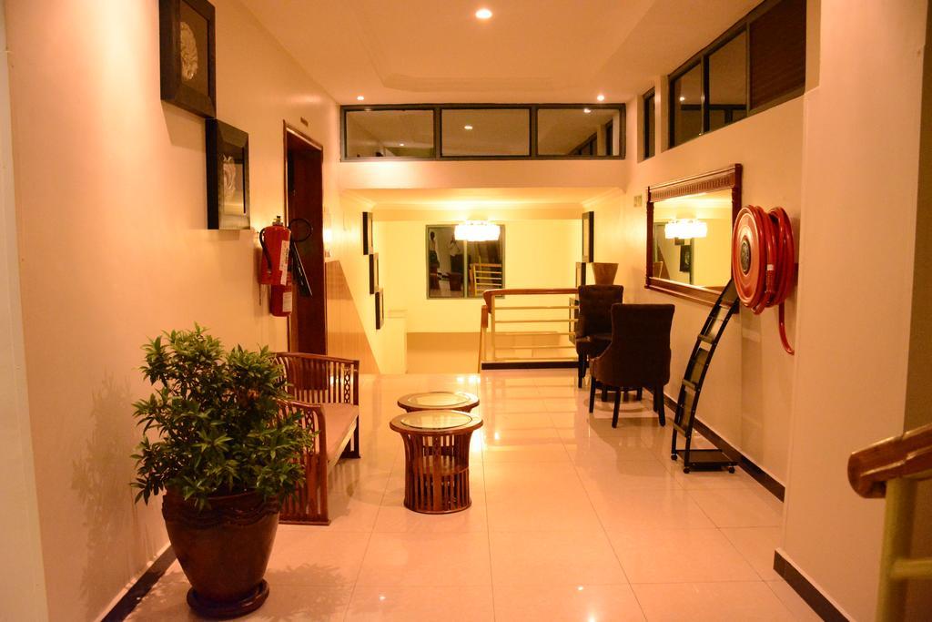 קיגאלי La Posh Hotel מראה חיצוני תמונה